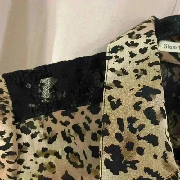 Women’s Cheetah Quarter Sleeve Glam Dollz Blouse - Picture 4 of 7